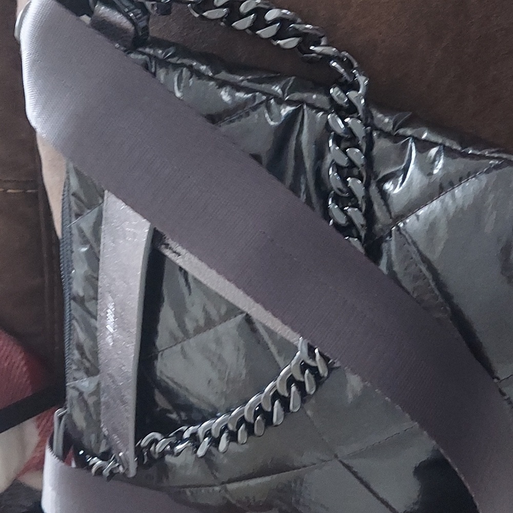 ❤️RESERVED.NWT Retired Rare Madison Flat Quilted Crossbody MZ Wallace - Picture 9 of 13